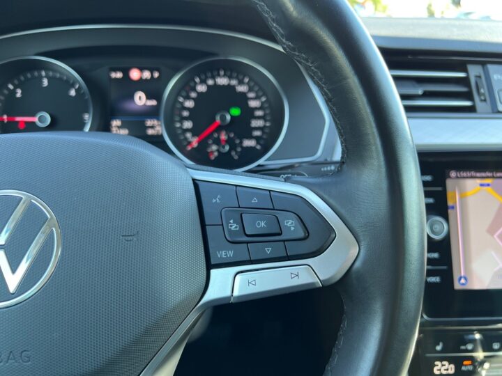 Abbildung Fahrzeugdetailansicht Volkswagen Passat Variant - Nr. 40