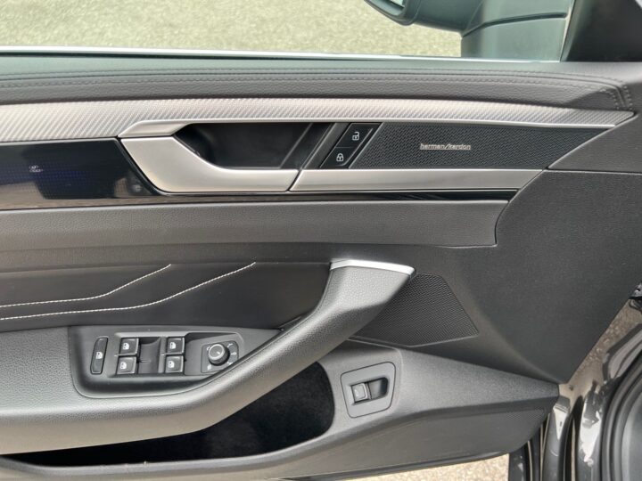 Abbildung Fahrzeugdetailansicht Volkswagen Arteon - Nr. 31