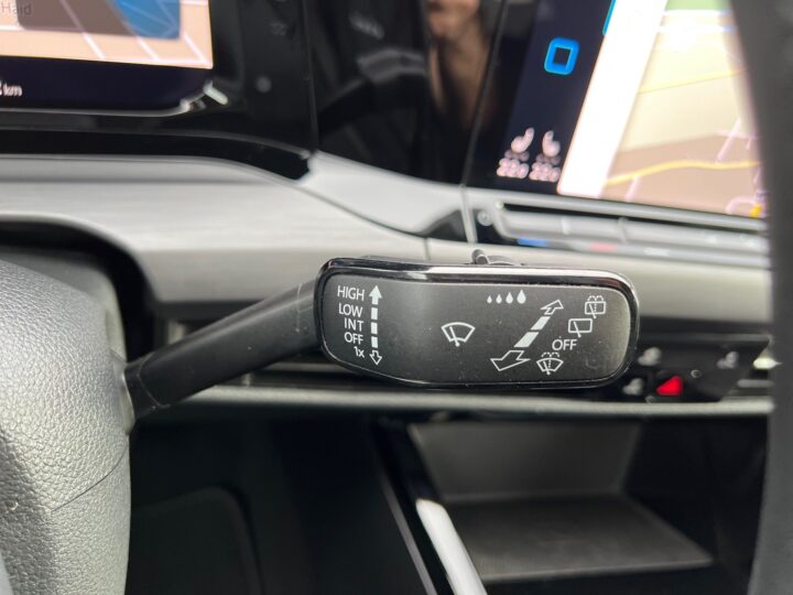Abbildung Fahrzeugdetailansicht Volkswagen Golf Variant - Nr. 43
