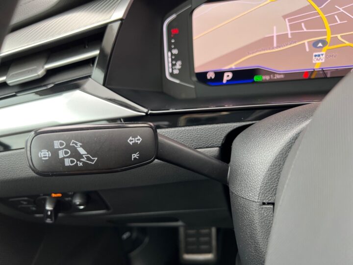 Abbildung Fahrzeugdetailansicht Volkswagen Arteon - Nr. 46