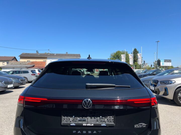 Abbildung Fahrzeugdetailansicht Volkswagen Passat Variant - Nr. 38