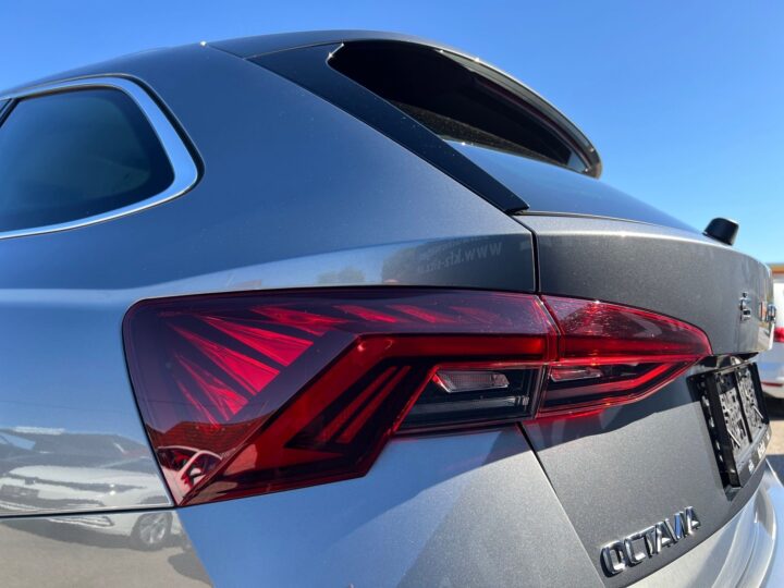 Abbildung Fahrzeugdetailansicht Skoda Octavia - Nr. 39