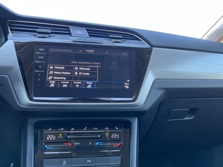 Abbildung Fahrzeugdetailansicht Volkswagen Touran - Nr. 20