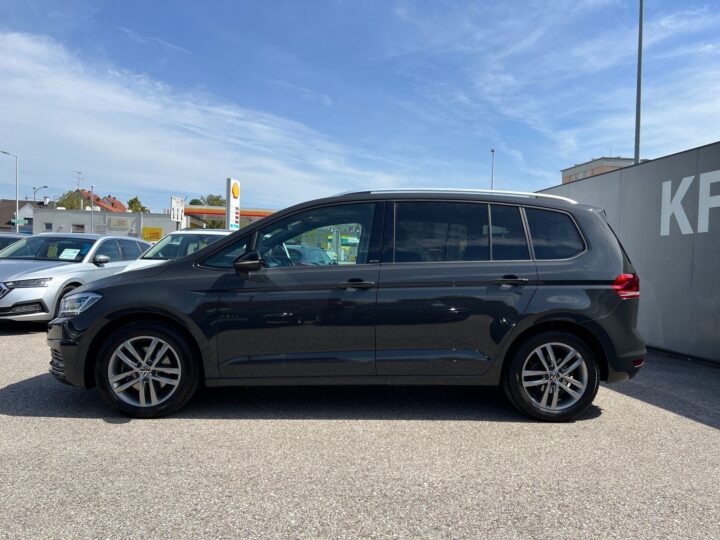 Abbildung Fahrzeugdetailansicht Volkswagen Touran - Nr. 5