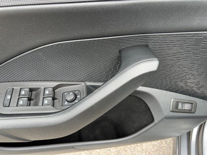 Abbildung Fahrzeugdetailansicht Skoda Octavia - Nr. 30