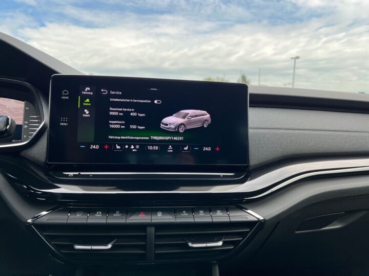 Abbildung Fahrzeugdetailansicht Skoda Octavia - Nr. 26