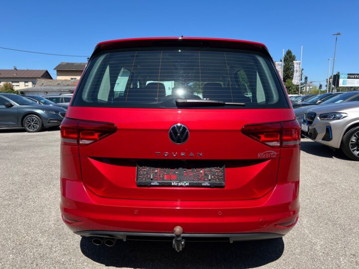 Abbildung Fahrzeugdetailansicht Volkswagen Touran - Nr. 3