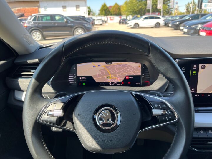Abbildung Fahrzeugdetailansicht Skoda Octavia - Nr. 15