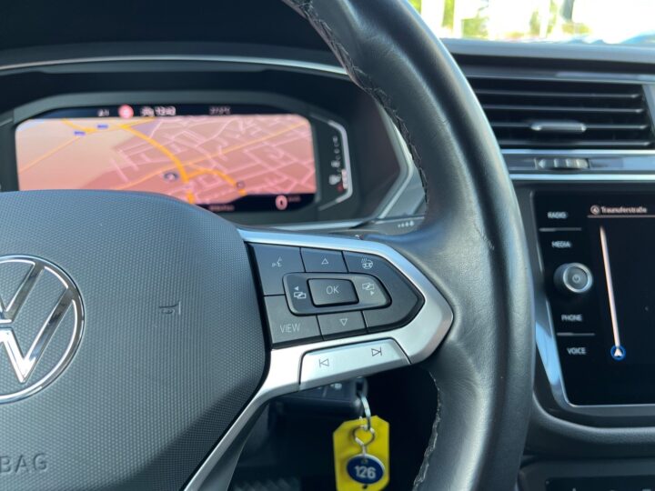 Abbildung Fahrzeugdetailansicht Volkswagen Tiguan Allspace - Nr. 40