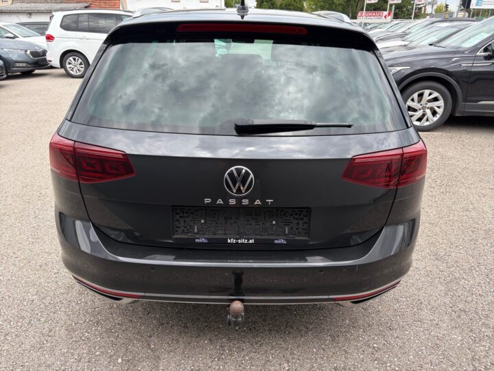 Abbildung Fahrzeugdetailansicht Volkswagen Passat - Nr. 3