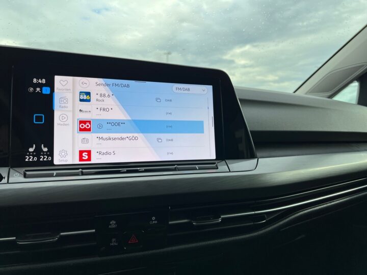 Abbildung Fahrzeugdetailansicht Volkswagen Golf Variant - Nr. 19