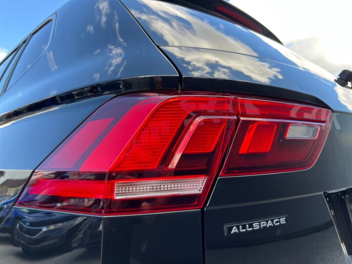 Abbildung Fahrzeugdetailansicht Volkswagen Tiguan Allspace - Nr. 39
