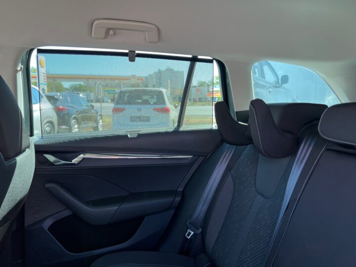 Abbildung Fahrzeugdetailansicht Skoda Octavia - Nr. 33