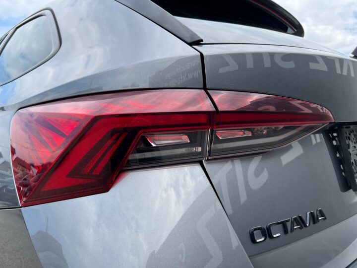 Abbildung Fahrzeugdetailansicht Skoda Octavia - Nr. 39