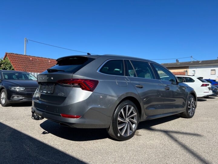 Abbildung Fahrzeugdetailansicht Skoda Octavia - Nr. 2