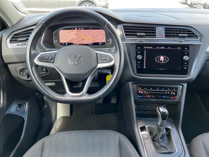 Abbildung Fahrzeugdetailansicht Volkswagen Tiguan Allspace - Nr. 10