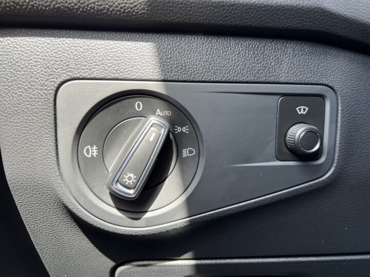Abbildung Fahrzeugdetailansicht Volkswagen Tiguan Allspace - Nr. 44