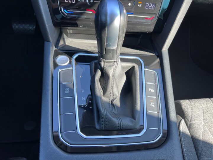 Abbildung Fahrzeugdetailansicht Volkswagen Passat Variant - Nr. 45