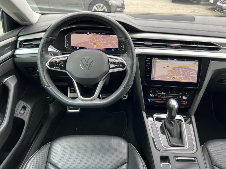 Abbildung Fahrzeugdetailansicht Volkswagen Arteon - Nr. 10