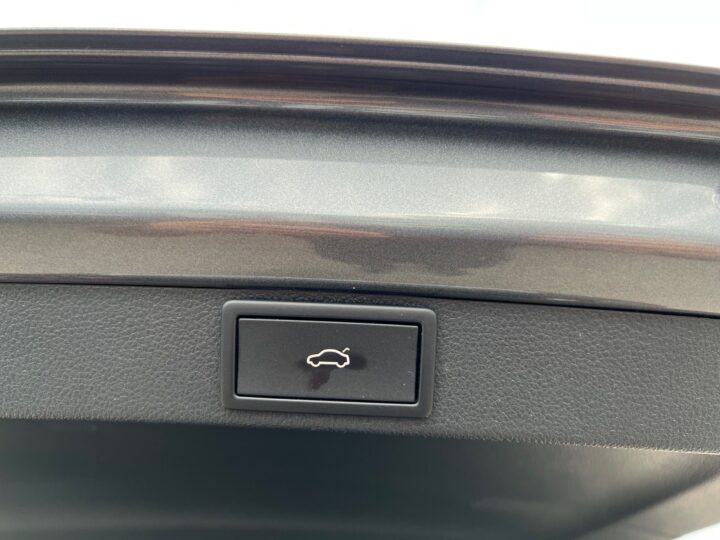 Abbildung Fahrzeugdetailansicht Skoda Octavia - Nr. 38