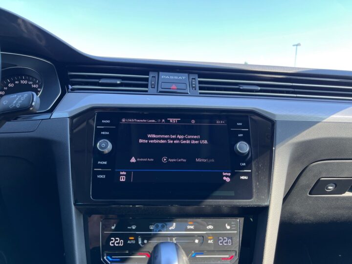 Abbildung Fahrzeugdetailansicht Volkswagen Passat Variant - Nr. 22