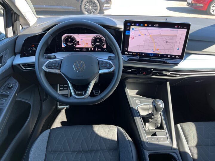 Abbildung Fahrzeugdetailansicht Volkswagen Golf Variant - Nr. 10