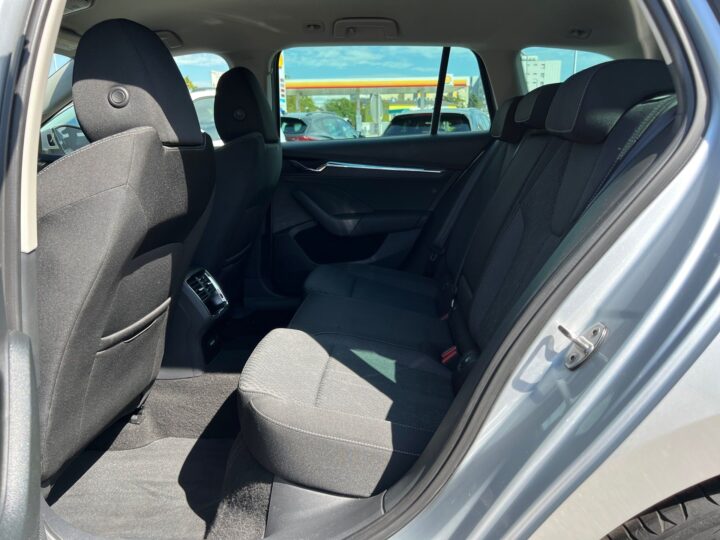 Abbildung Fahrzeugdetailansicht Skoda Octavia - Nr. 13