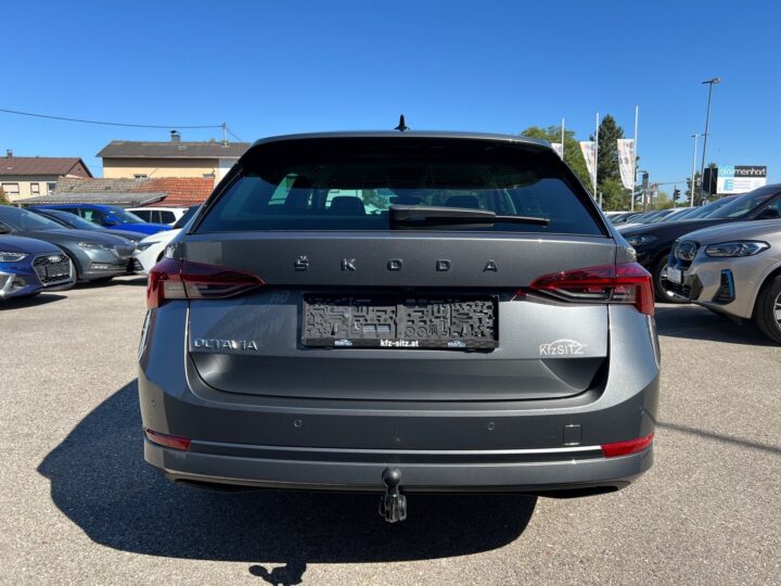 Abbildung Fahrzeugdetailansicht Skoda Octavia - Nr. 3