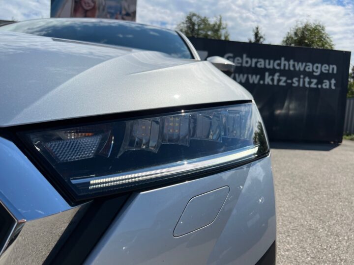 Abbildung Fahrzeugdetailansicht Skoda Octavia - Nr. 36