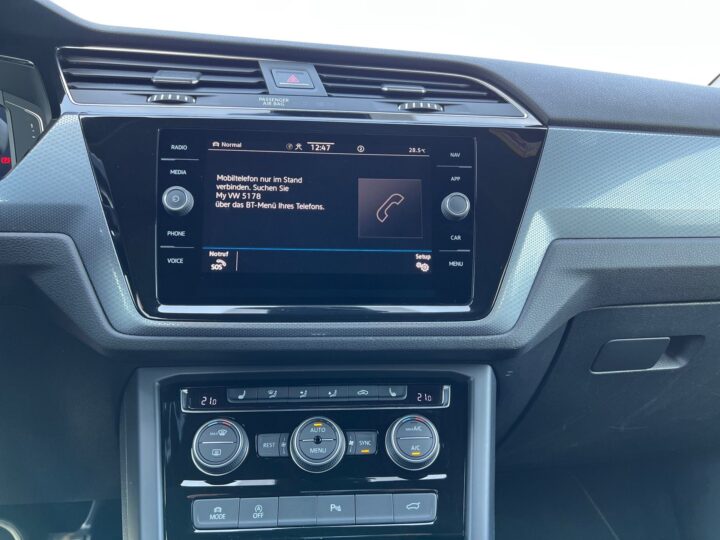 Abbildung Fahrzeugdetailansicht Volkswagen Touran - Nr. 21