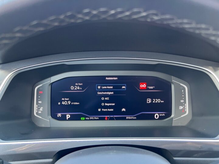 Abbildung Fahrzeugdetailansicht Volkswagen Tiguan Allspace - Nr. 17