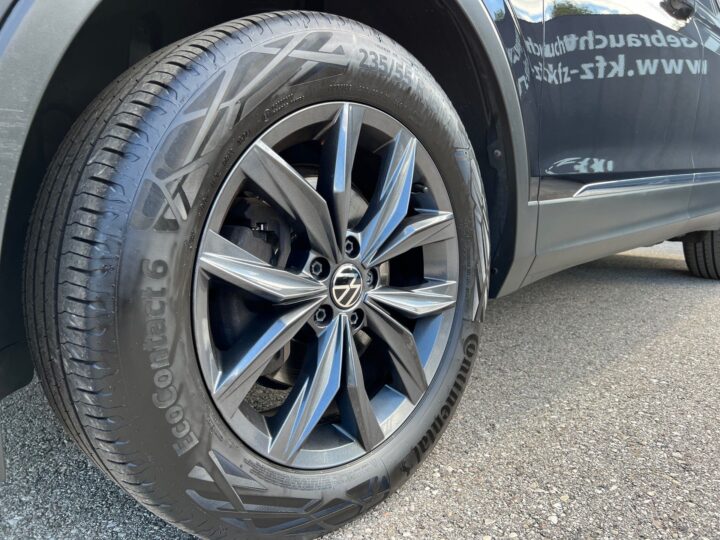 Abbildung Fahrzeugdetailansicht Volkswagen Tiguan Allspace - Nr. 37