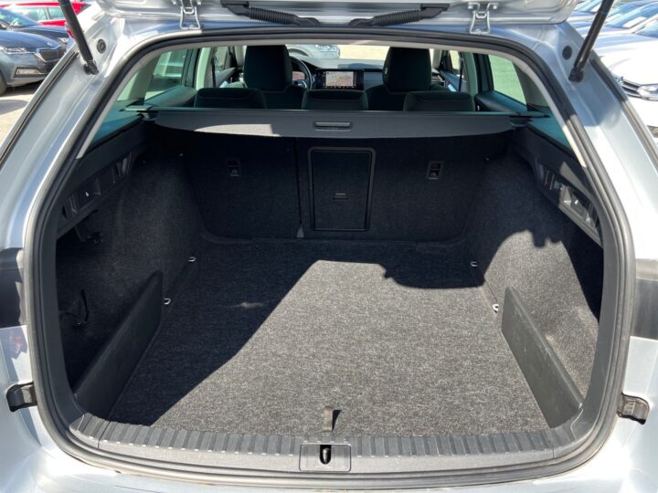 Abbildung Fahrzeugdetailansicht Skoda Octavia - Nr. 14