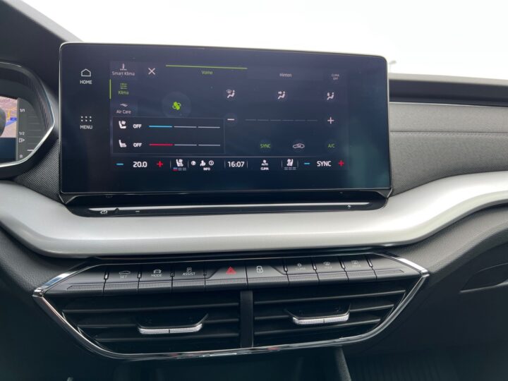 Abbildung Fahrzeugdetailansicht Skoda Octavia - Nr. 23