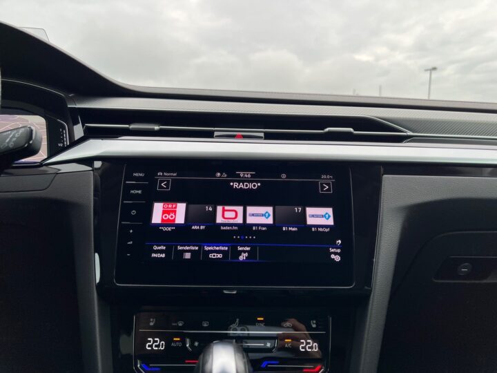 Abbildung Fahrzeugdetailansicht Volkswagen Arteon - Nr. 19