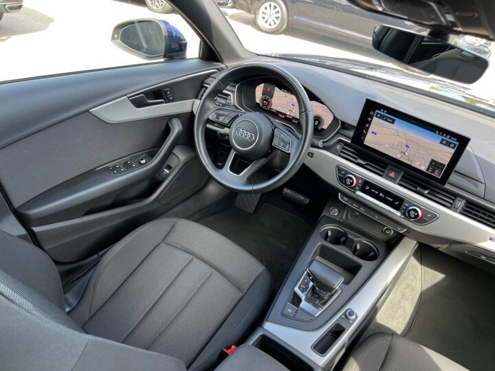 Abbildung Fahrzeugdetailansicht Audi A4 - Nr. 10