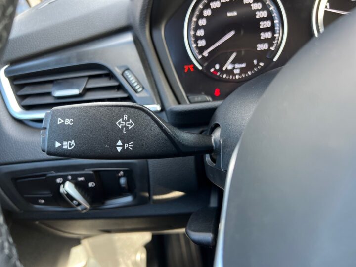 Abbildung Fahrzeugdetailansicht BMW 218 - Nr. 40