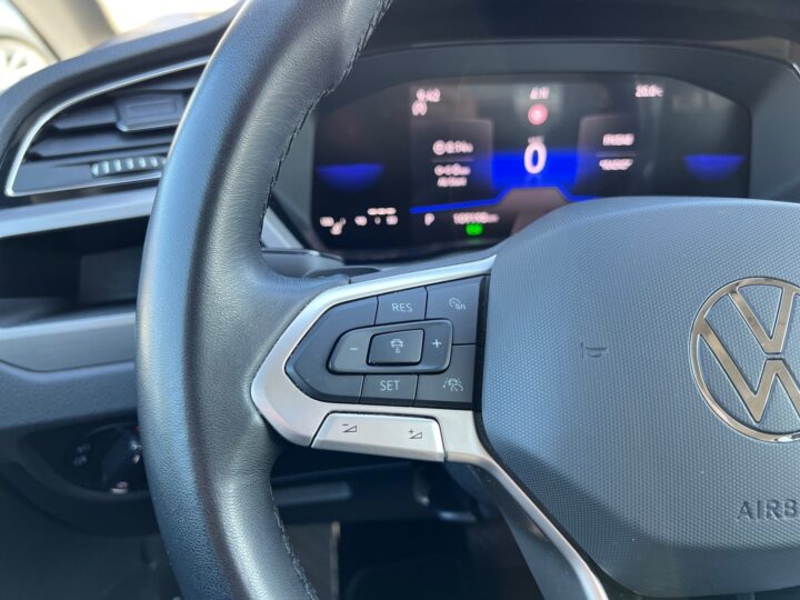 Abbildung Fahrzeugdetailansicht Volkswagen Touran - Nr. 43