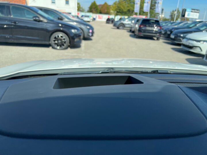Abbildung Fahrzeugdetailansicht Skoda Octavia - Nr. 40