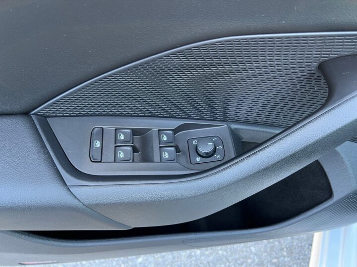 Abbildung Fahrzeugdetailansicht Skoda Octavia - Nr. 31