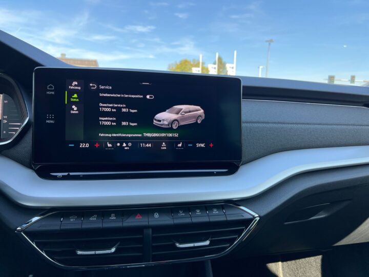Abbildung Fahrzeugdetailansicht Skoda Octavia - Nr. 27