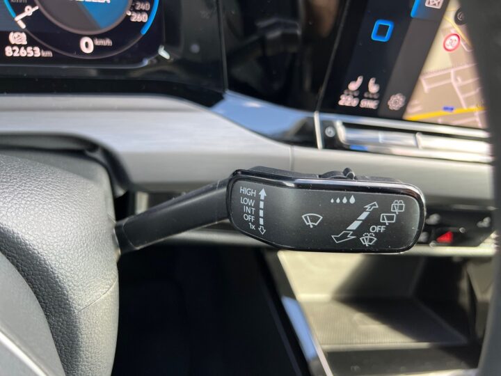 Abbildung Fahrzeugdetailansicht Volkswagen Golf Variant - Nr. 42