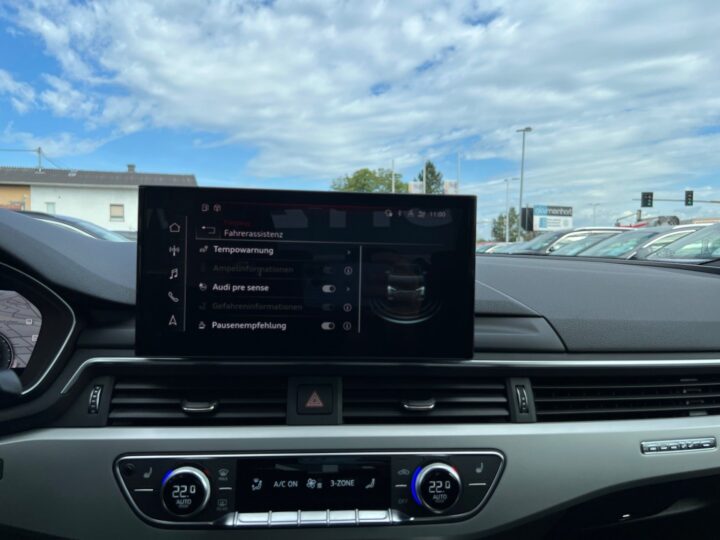 Abbildung Fahrzeugdetailansicht Audi A4 - Nr. 24