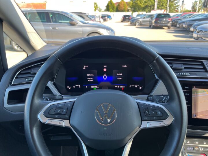 Abbildung Fahrzeugdetailansicht Volkswagen Touran - Nr. 16