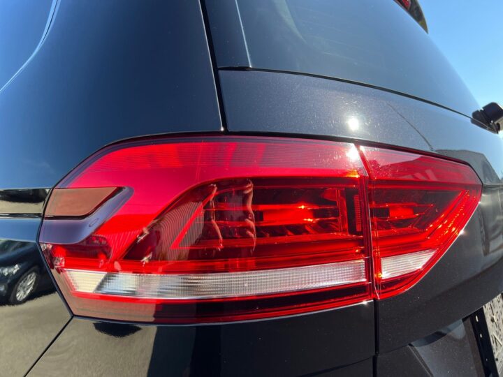 Abbildung Fahrzeugdetailansicht Volkswagen Touran - Nr. 39
