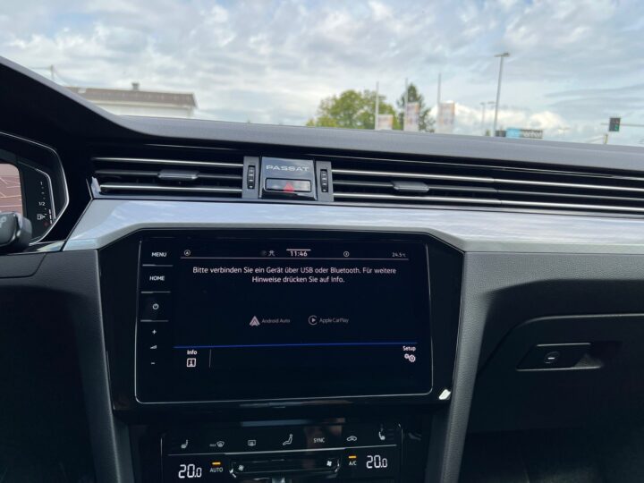 Abbildung Fahrzeugdetailansicht Volkswagen Passat Variant - Nr. 21