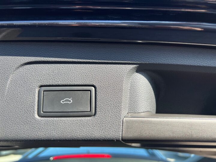 Abbildung Fahrzeugdetailansicht Volkswagen Touran - Nr. 40