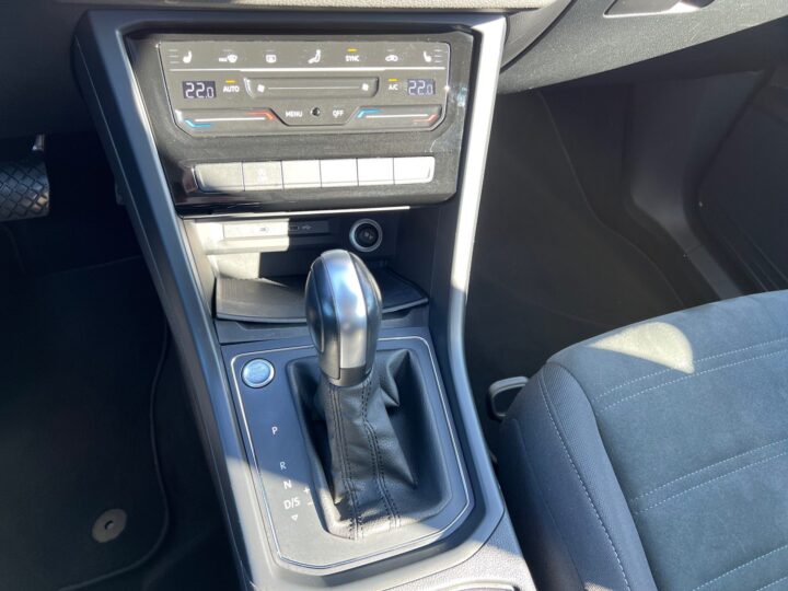 Abbildung Fahrzeugdetailansicht Volkswagen Touran - Nr. 28