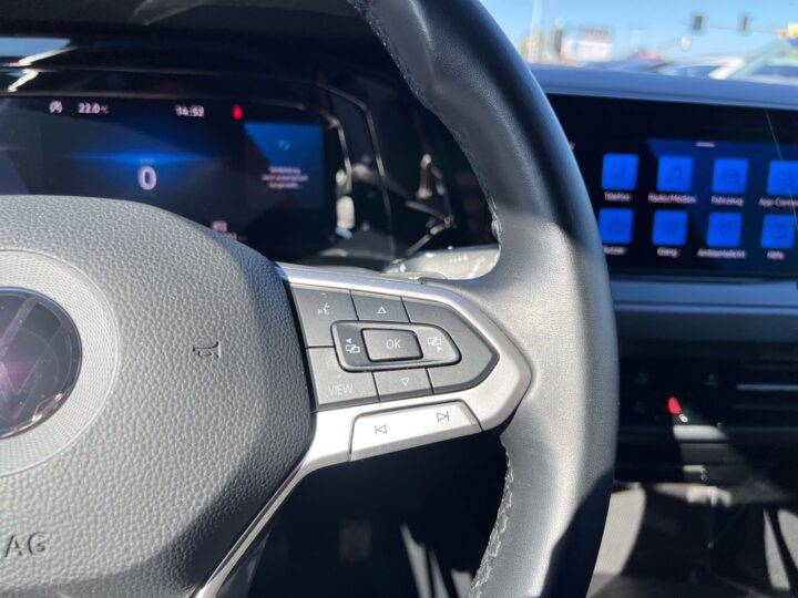 Abbildung Fahrzeugdetailansicht Volkswagen Golf Variant - Nr. 38