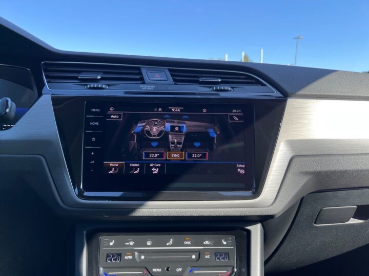 Abbildung Fahrzeugdetailansicht Volkswagen Touran - Nr. 24